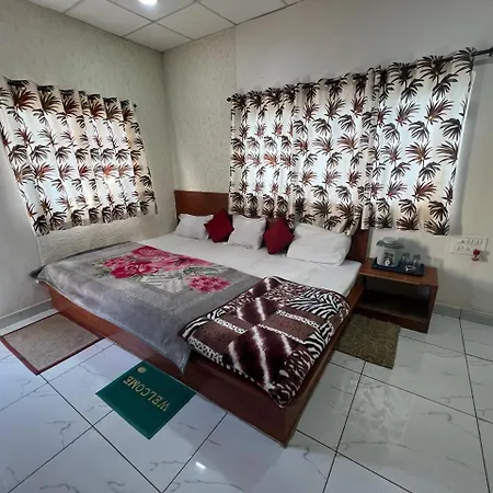 Samarth Home'Stay Pachmarhi Exterior photo
