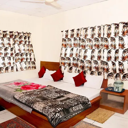 Samarth Home'Stay Pachmarhi Exterior photo